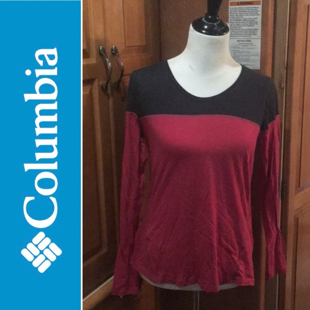 Columbia longsleeve shirt